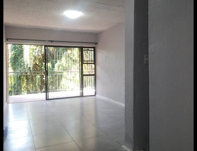 3 BEDROOM APARTMENT FOR SALE IN WINDSOR WEST
